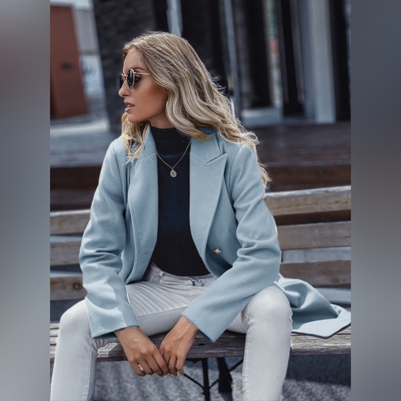 Women’s Double-breasted Wool Coat with Gold-tone Hardware Blue S - Picture 5 of 9